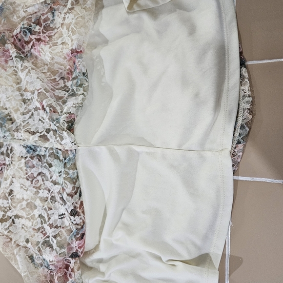 Altar'd State Pastel Floral Lace Dress. Size large. Fit and flare. Size L - Picture 5 of 5